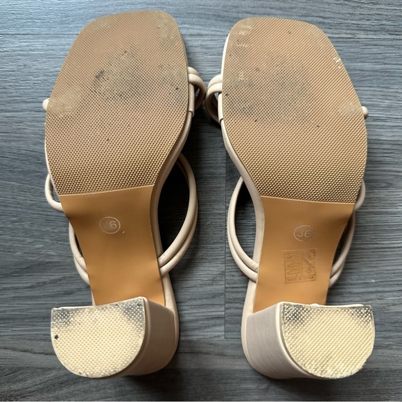 block heels - Picture 5 of 5